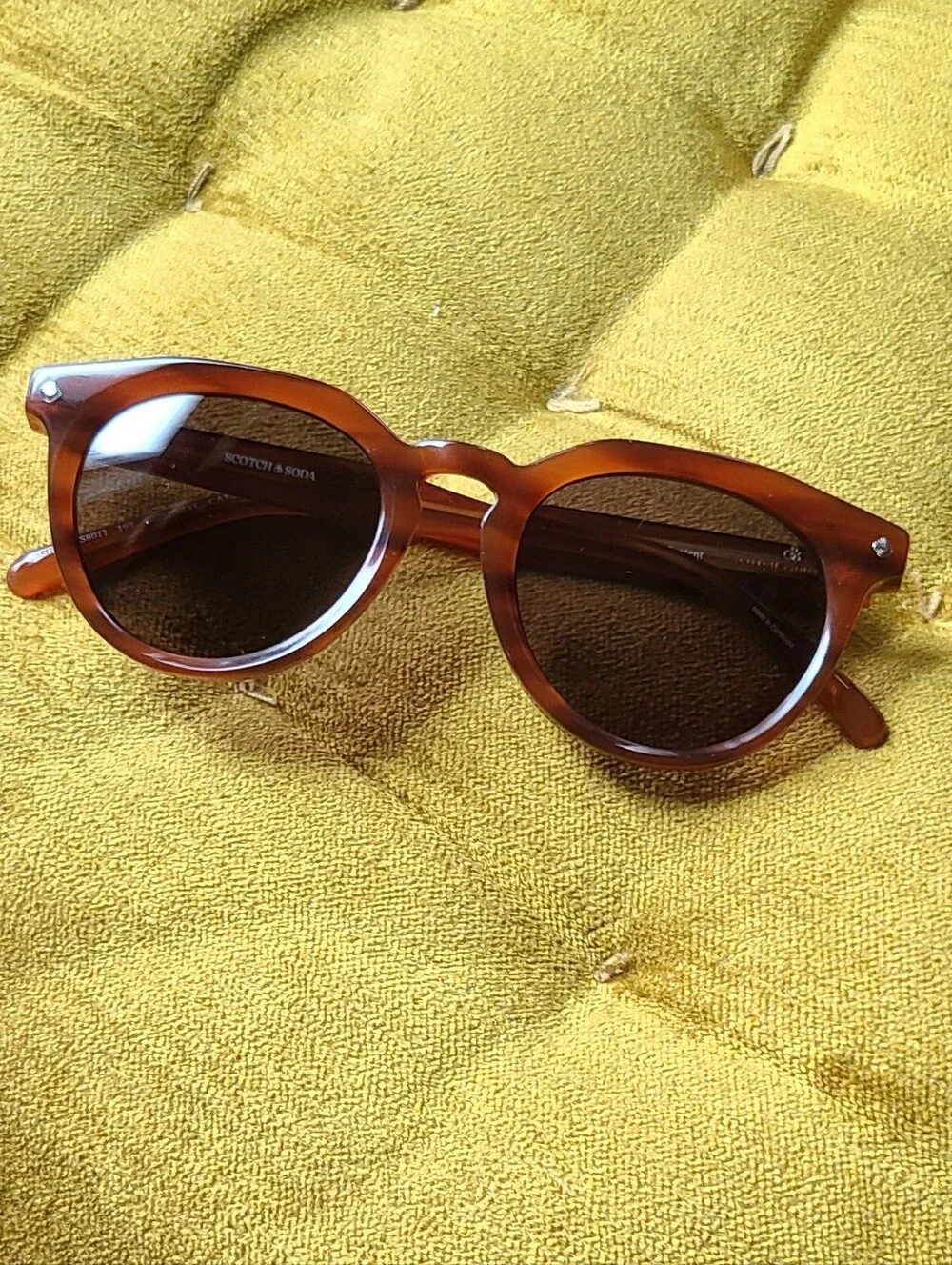 Classic Round Brown Sunglasses for Men